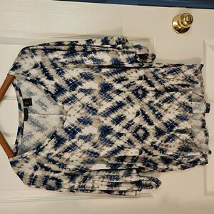 Tahari V-Neck Dolman Sleeve Hi-Low Hem Top Blouse Size Large